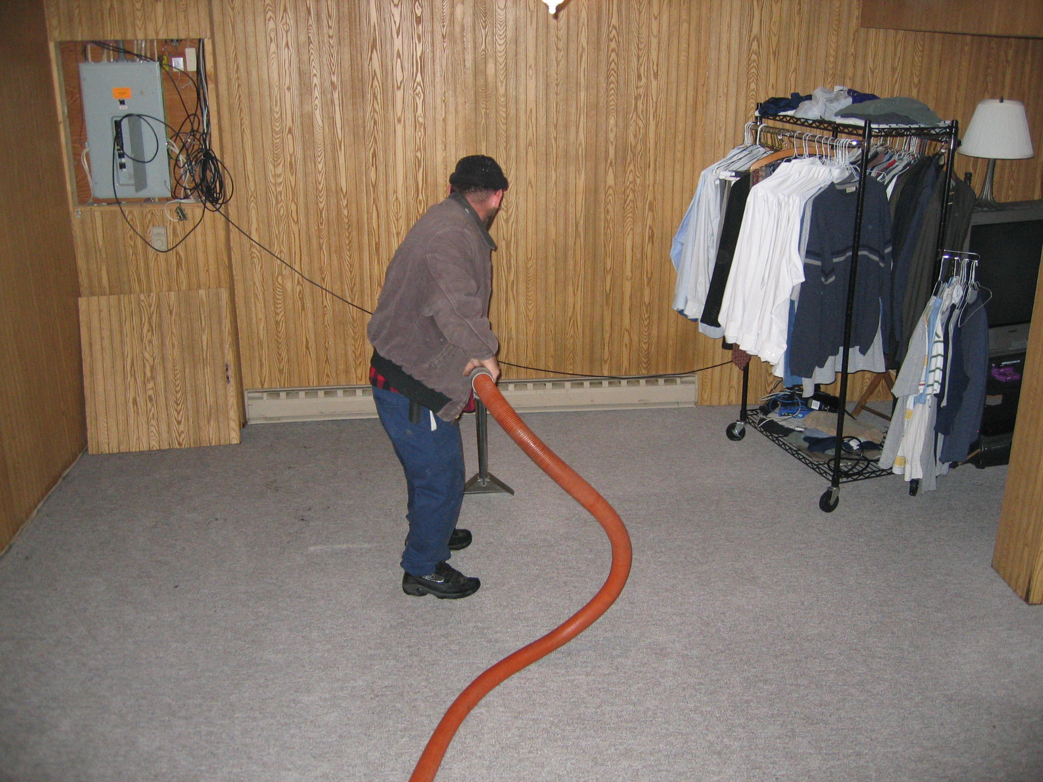 Scrubing carpets .jpg